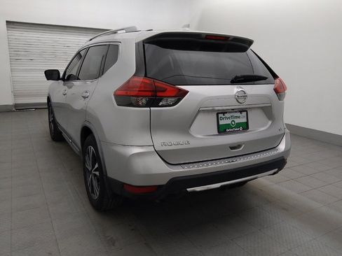 Used 2017 Nissan Rogue SL FWD image 5