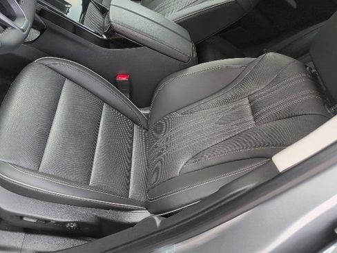Used 2025 Buick Envision Avenir AWD/4WD image 20