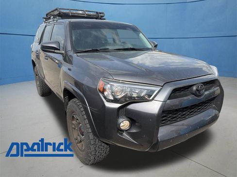 Used 2018 Toyota 4Runner SR5 image 1