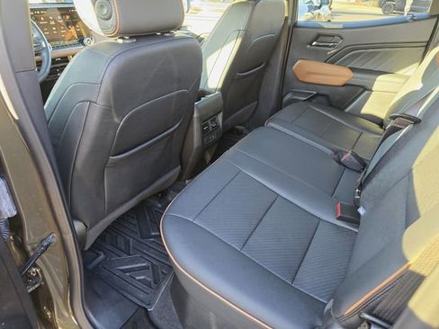 Used 2024 GMC Canyon AT4 w/ AT4 Premium Package image 29