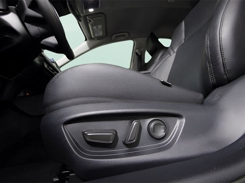 Used 2025 Toyota Camry LE image 14