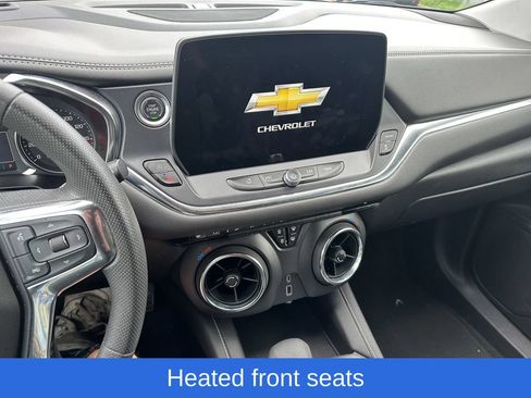 Used 2025 Chevrolet Blazer LT AWD/4WD image 10