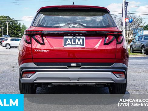 Used 2026 Hyundai Tucson SE image 12
