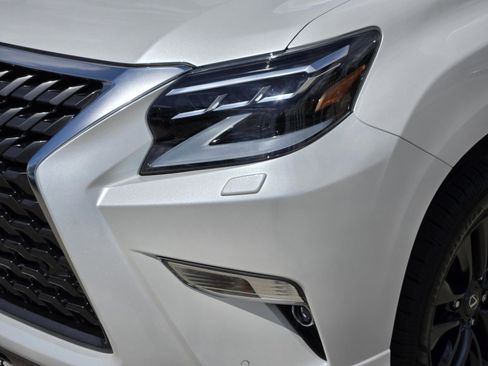 Used 2023 Lexus GX 460 Premium w/ Premium Package AWD/4WD image 38