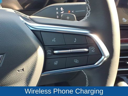 New 2026 Chevrolet Traverse Z71 w/ Enhanced Driving Package AWD/4WD image 12