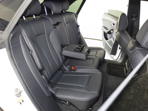 Used 2023 Audi Q8 Premium Plus w/ Premium Plus Package AWD/4WD image 20