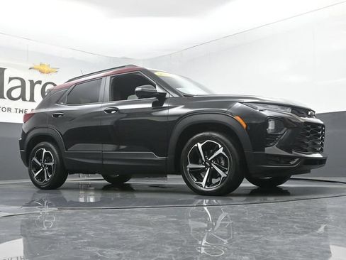 Used 2023 Chevrolet TrailBlazer RS w/ Convenience Package AWD/4WD image 2