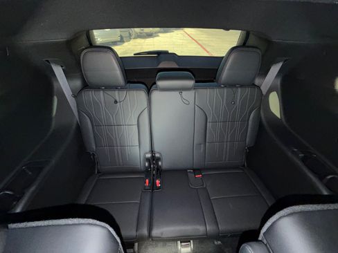 Used 2026 Buick Enclave Avenir w/ Super Cruise Package FWD image 18