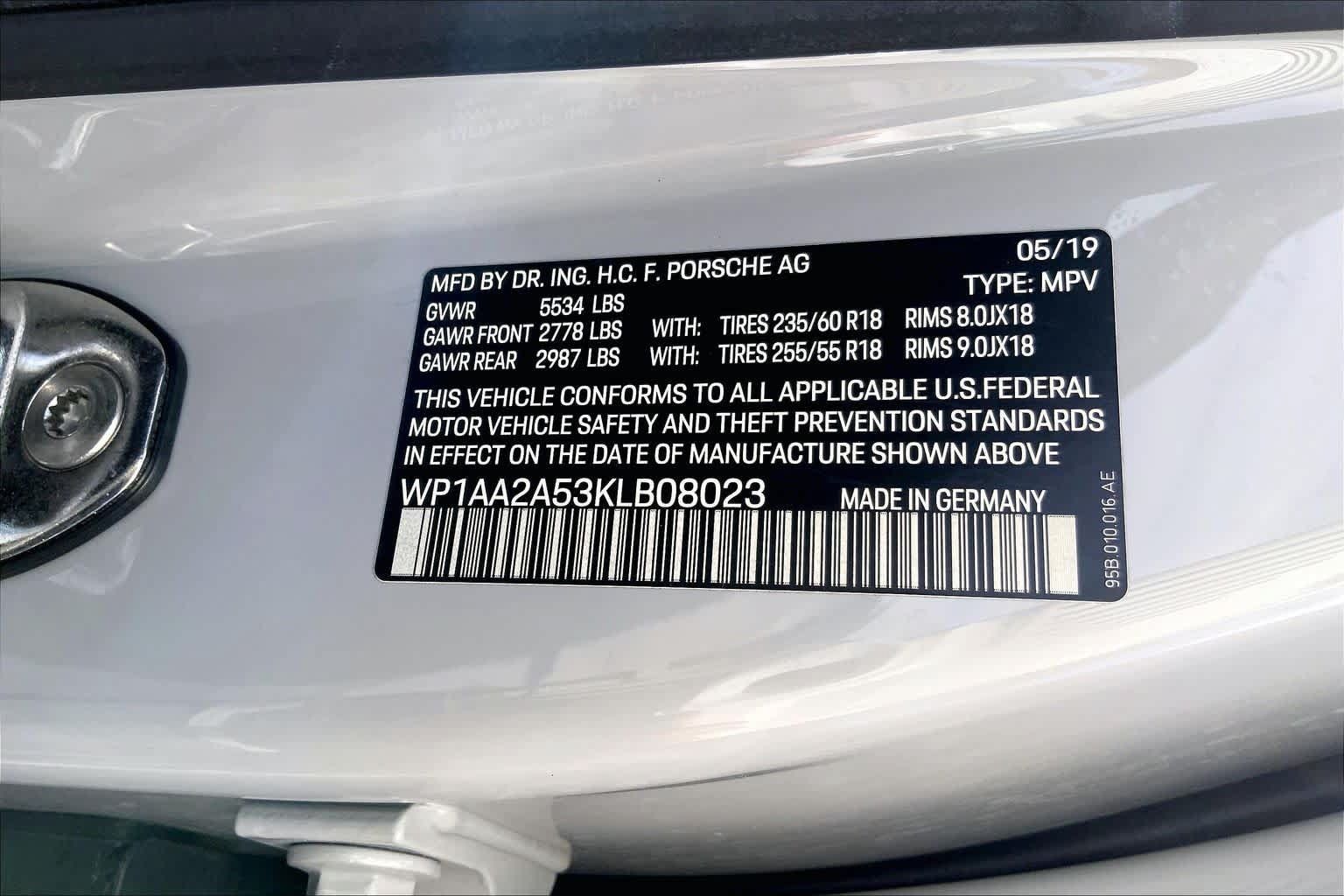Used 2019 Porsche Macan AWD/4WD image 36