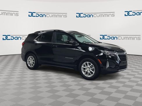 Used 2022 Chevrolet Equinox LT AWD/4WD image 2