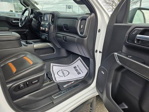 Used 2020 GMC Sierra 1500 AT4 w/ AT4 Premium Package image 13
