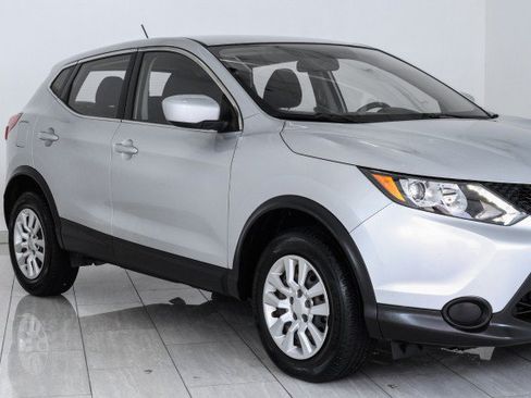 Used 2019 Nissan Rogue Sport S FWD image 54