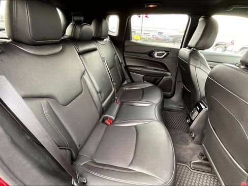 Used 2025 Jeep Compass Trailhawk AWD/4WD image 29