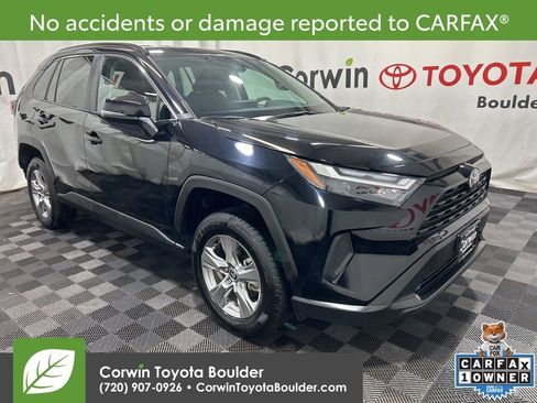 Used 2025 Toyota RAV4 XLE image 1