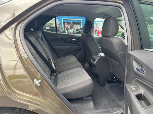 Used 2024 Chevrolet Equinox LT w/ LPO, Floor Liner Package FWD image 10
