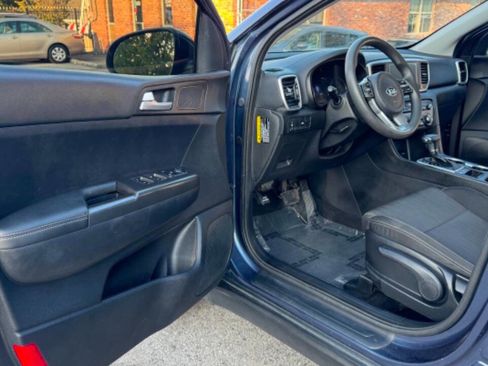 Used 2021 Kia Sportage LX AWD/4WD image 13