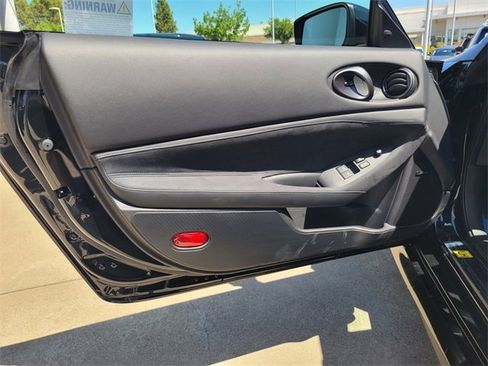New 2025 Nissan Z Performance w/ Floor Mat Package image 4