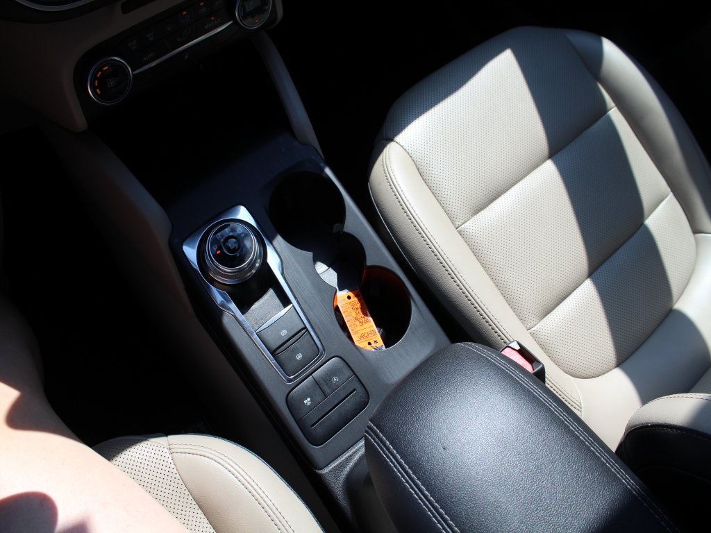 Used 2020 Ford Escape SEL FWD image 16