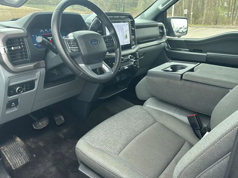 Used 2024 Ford F150 XLT AWD/4WD image 12