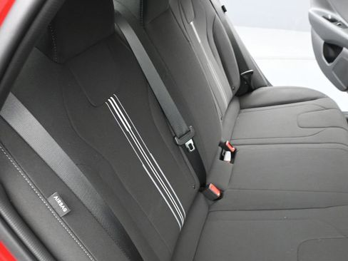 Certified 2025 Hyundai Elantra Sport image 26