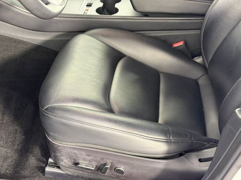 Used 2022 Tesla Model 3 RWD image 13