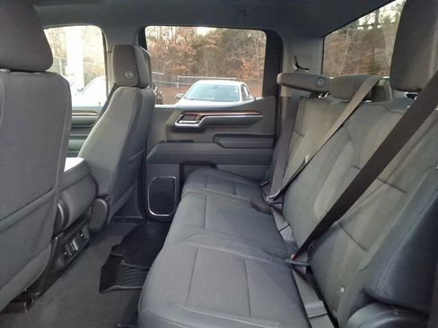 Used 2023 Chevrolet Silverado 1500 LT image 19