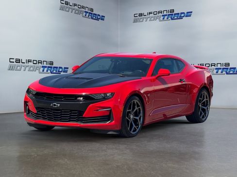Used 2019 Chevrolet Camaro SS image 9