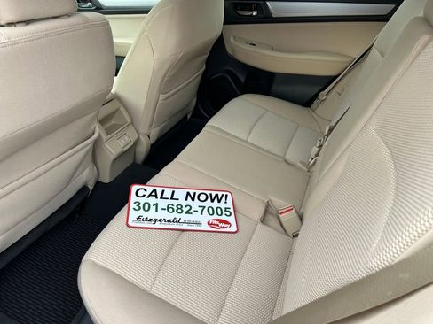 Used 2019 Subaru Outback 2.5i Premium image 11