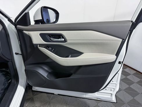 Certified 2023 Nissan Rogue SL FWD image 47