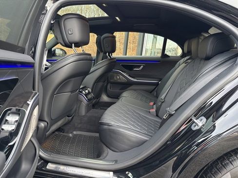 Certified 2025 Mercedes-Benz S 580 4MATIC Sedan image 19
