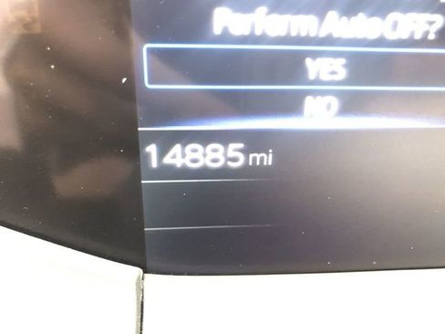 Used 2024 Toyota Prius XLE image 19