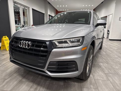 Used 2019 Audi Q5 2.0T Premium Plus image 3