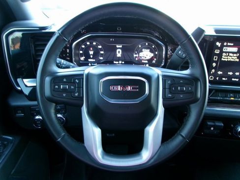 Used 2024 GMC Sierra 1500 Elevation image 9