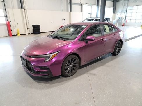 Used 2024 Toyota Corolla SE FWD image 3