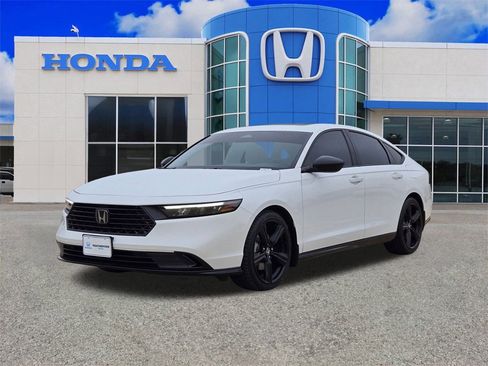 Used 2023 Honda Accord Sport image 7