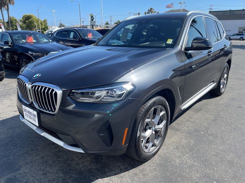 Used 2024 BMW X3 xDrive30i image 3