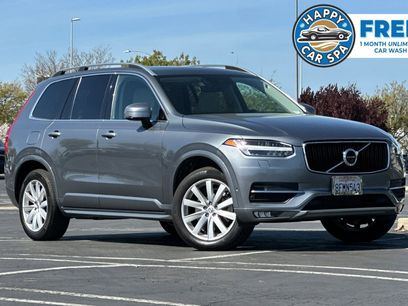 Used 2019 Volvo XC90 T6 Momentum w/ Advanced Package