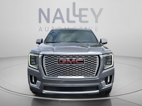 Used 2022 GMC Yukon XL Denali AWD/4WD image 8