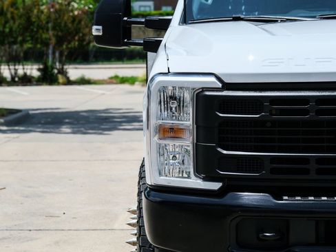 Used 2024 Ford F350 XL AWD/4WD image 5