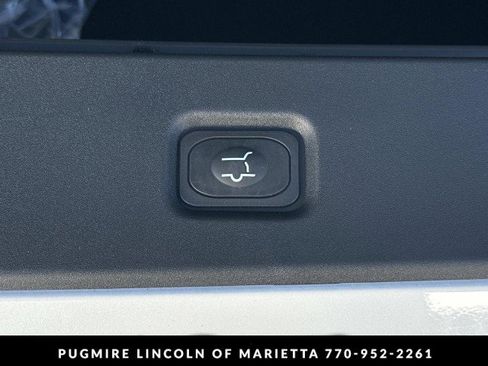 New 2026 Lincoln Navigator Reserve image 20