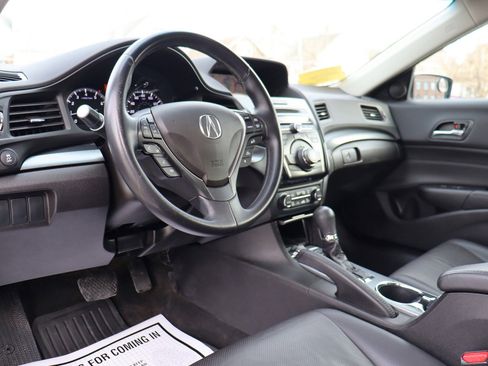 Used 2013 Acura ILX w/ Technology Package image 10
