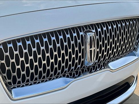 Used 2021 Lincoln Nautilus Reserve w/ Cargo Utility Package image 37