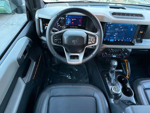 Used 2022 Ford Bronco Badlands w/ Sasquatch Package image 20