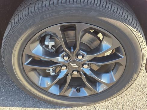 Used 2023 Dodge Durango GT w/ Blacktop Package AWD/4WD image 9