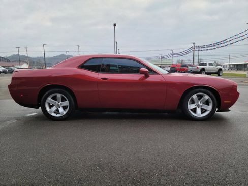 Used 2013 Dodge Challenger R/T image 13