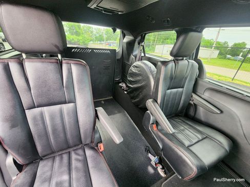 Used 2019 Dodge Grand Caravan GT FWD image 6