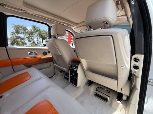 Used 2019 Rolls-Royce Cullinan AWD/4WD image 44