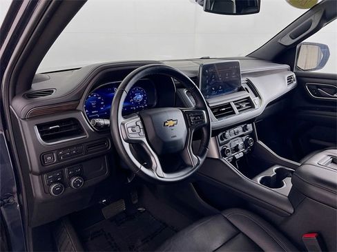 Used 2024 Chevrolet Suburban LT image 37
