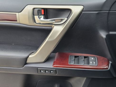 Used 2016 Lexus GX 460 Luxury image 26