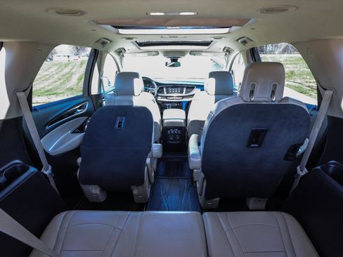 Used 2018 Buick Enclave Premium w/ Experience Buick Package image 38